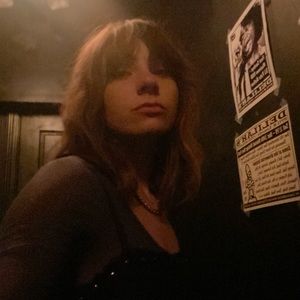 Meet your Posher, Avery